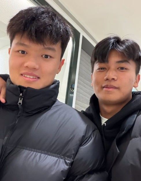 蒯纪闻晒与杨希合照：欢迎新队友、老朋友