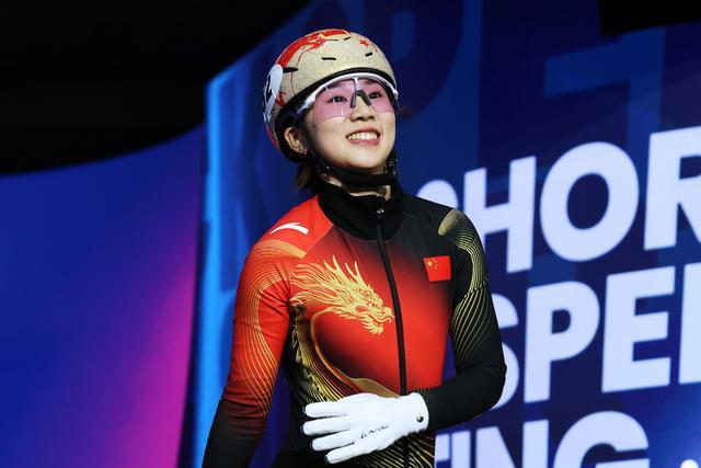 开云登录入口-距领奖台一步之遥，短道小将杨婧茹还想滑得更快